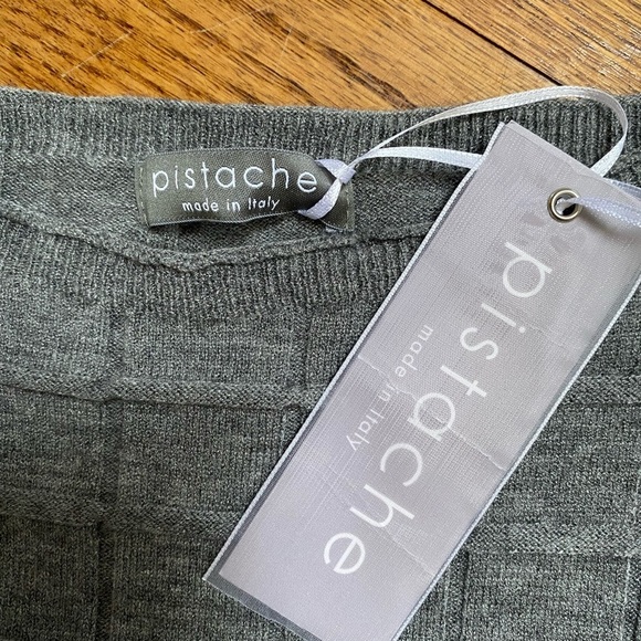 NWT Pistache woman’s sweater - Picture 4 of 5